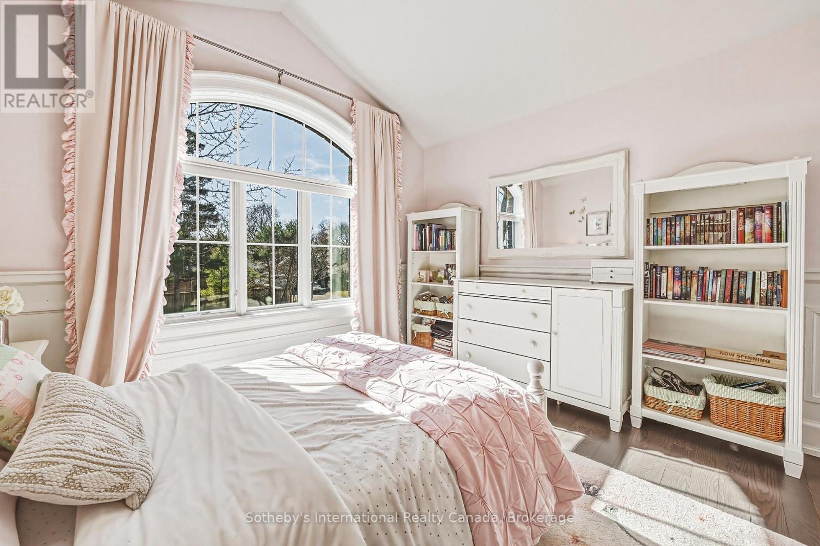 476 Patricia Drive, Burlington, Ontario  L7T 1K2 - Photo 27 - W12879324