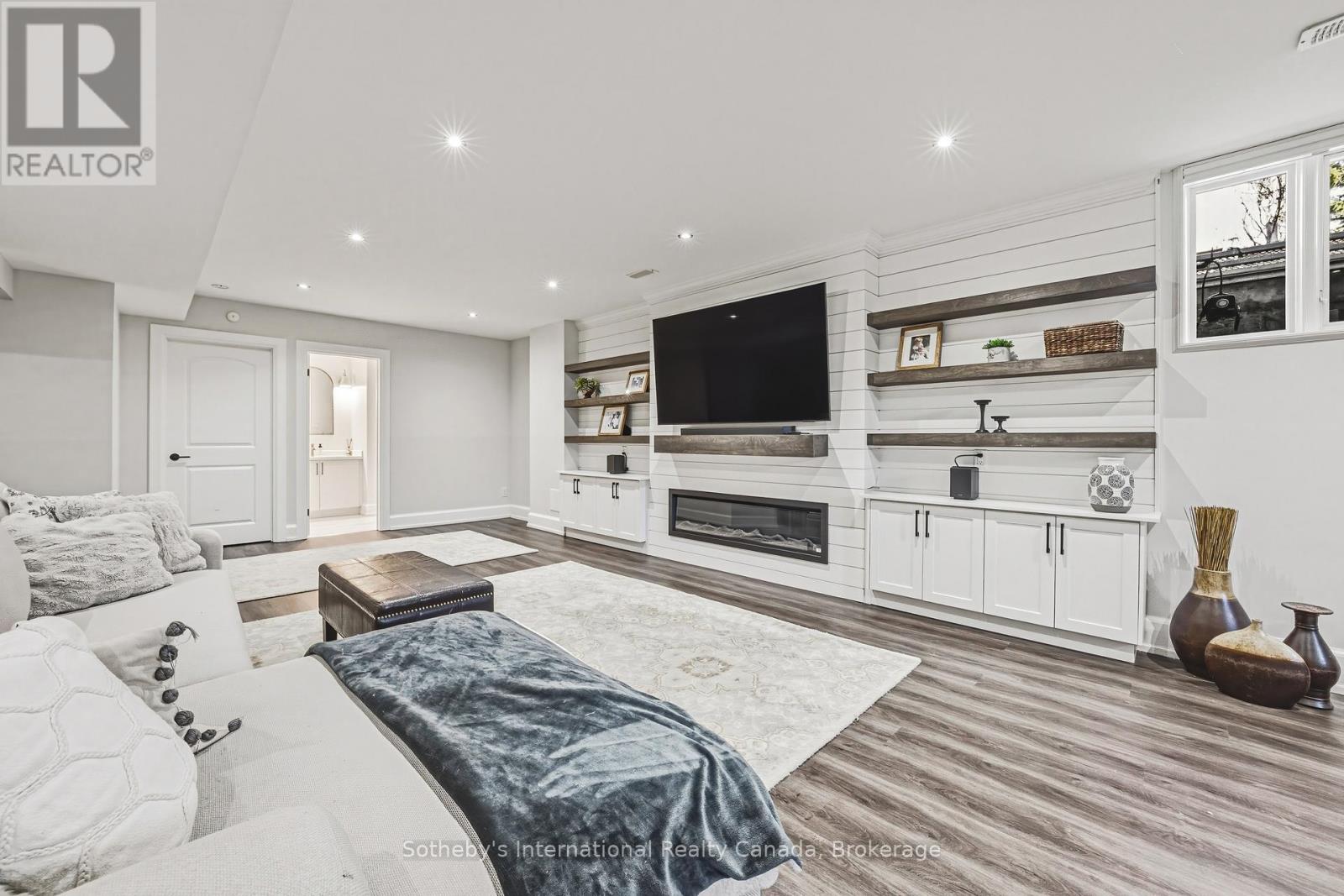 476 Patricia Drive, Burlington, Ontario  L7T 1K2 - Photo 35 - W12879324