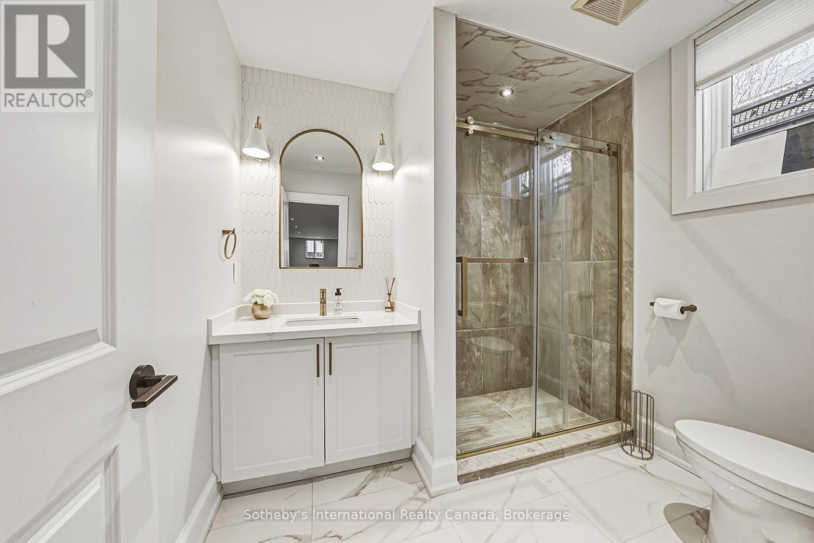 476 Patricia Drive, Burlington, Ontario  L7T 1K2 - Photo 40 - W12879324