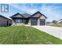 18 WALNUT DRIVE, Tillsonburg, Ontario