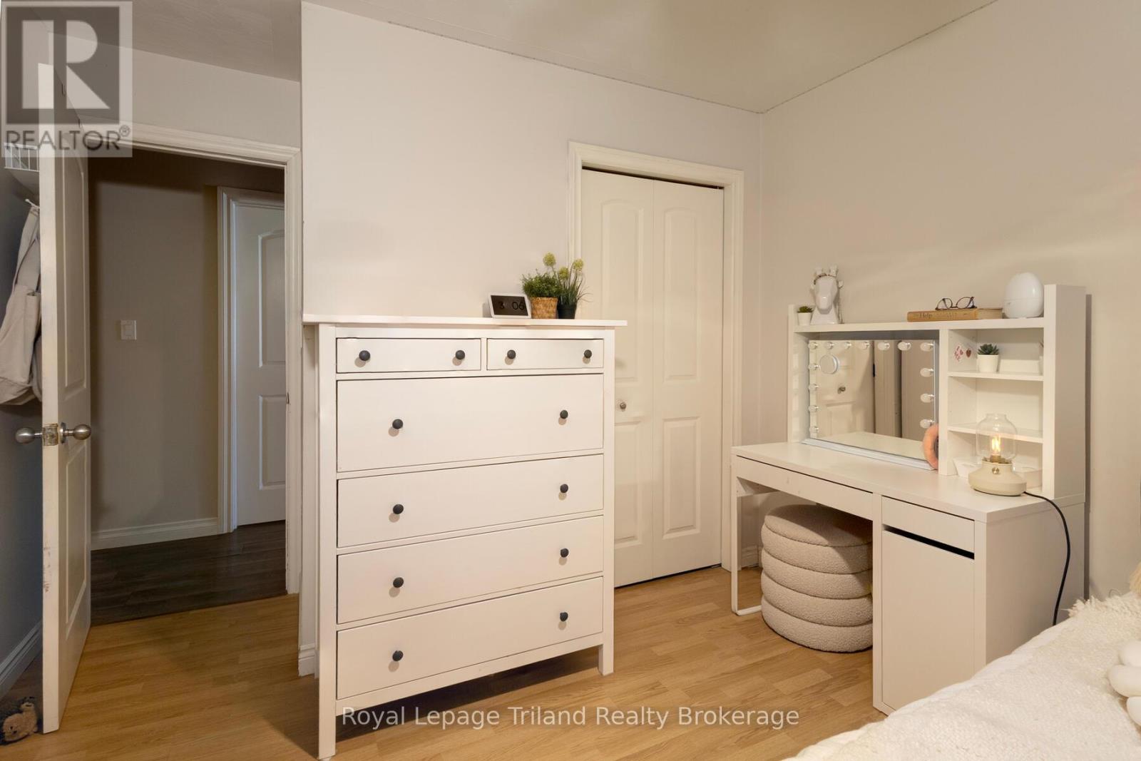 26 Knowles Drive, Woodstock, Ontario  N4S 8T8 - Photo 18 - X12879468