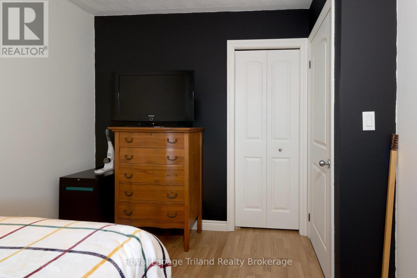 26 Knowles Drive, Woodstock, Ontario  N4S 8T8 - Photo 22 - X12879468