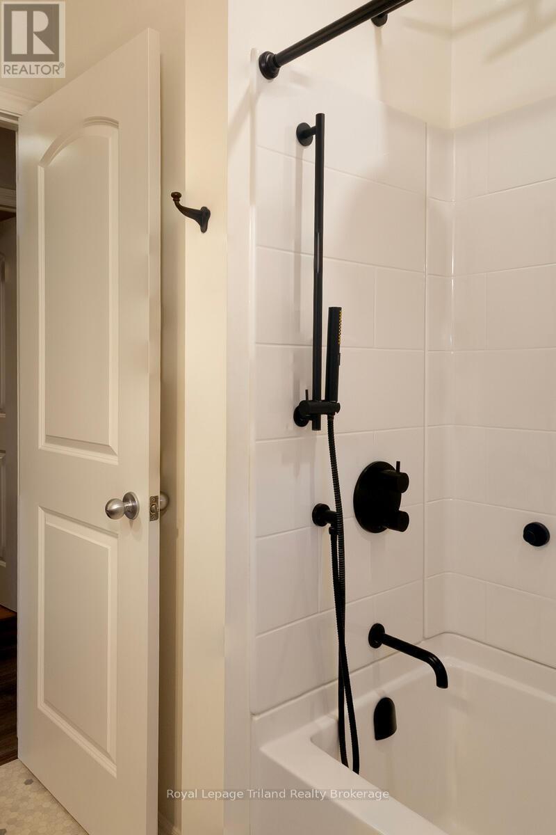 26 Knowles Drive, Woodstock, Ontario  N4S 8T8 - Photo 24 - X12879468