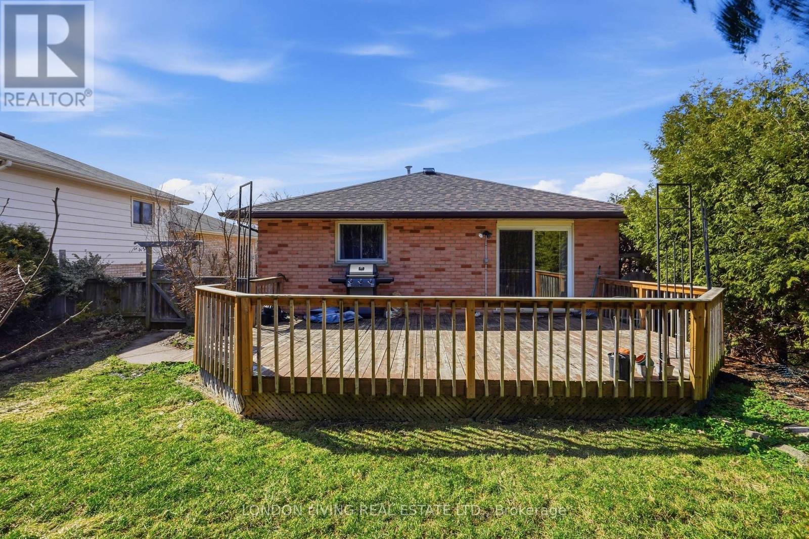 42 Bourbon Lane, London East (East I), Ontario  N5V 4B2 - Photo 27 - X12633932