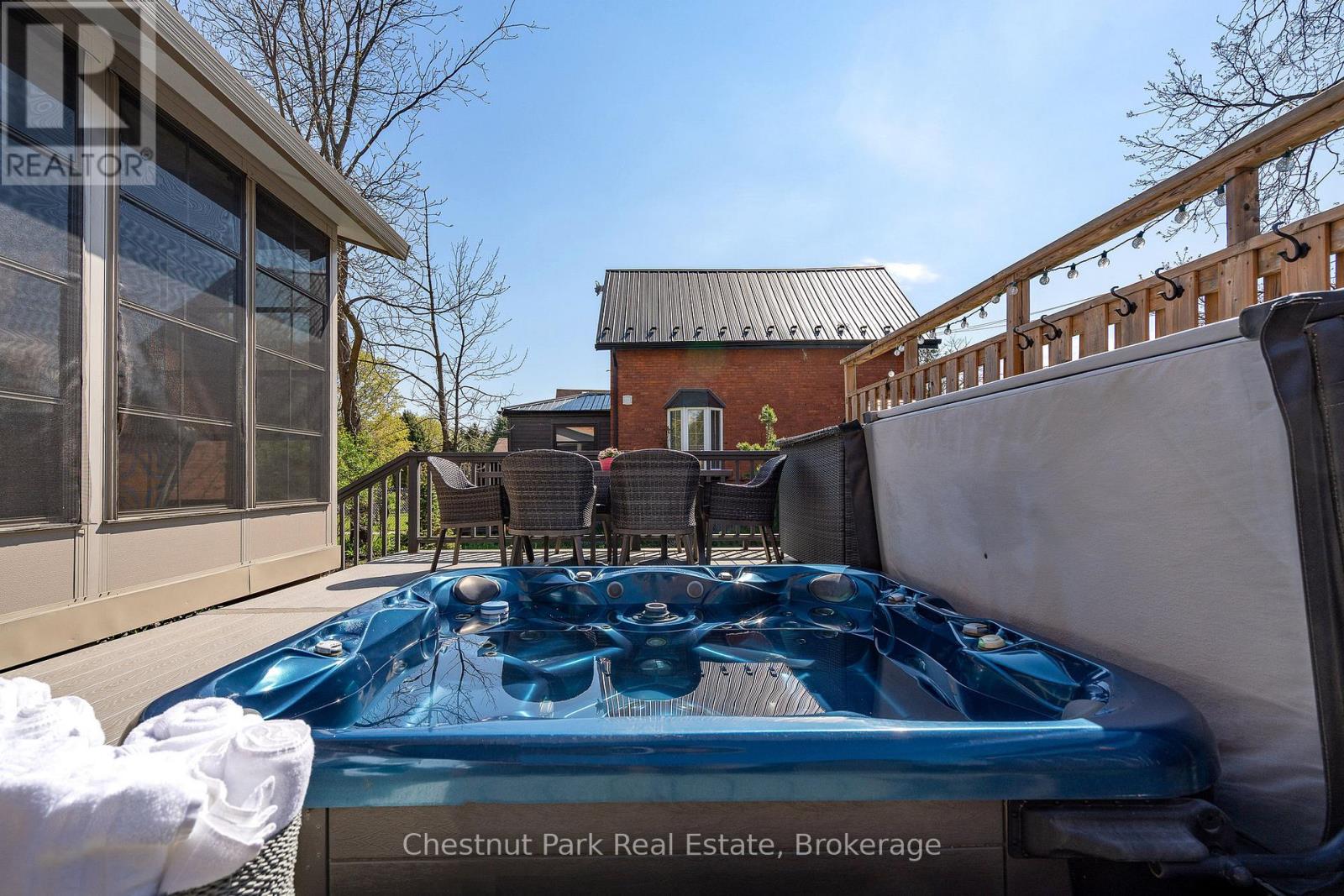 247 St Vincent Street, Meaford, Ontario  N4L 1C1 - Photo 6 - X12879398