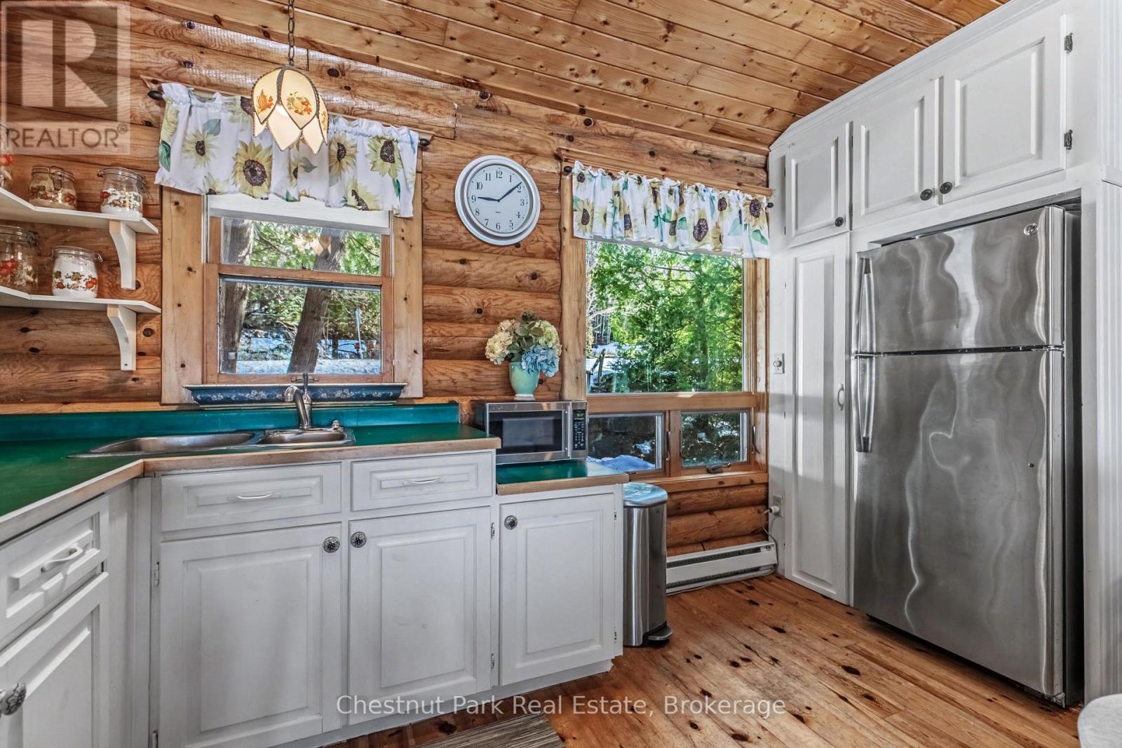 36 William Street, Northern Bruce Peninsula, Ontario  N0H 1W0 - Photo 33 - X12879440