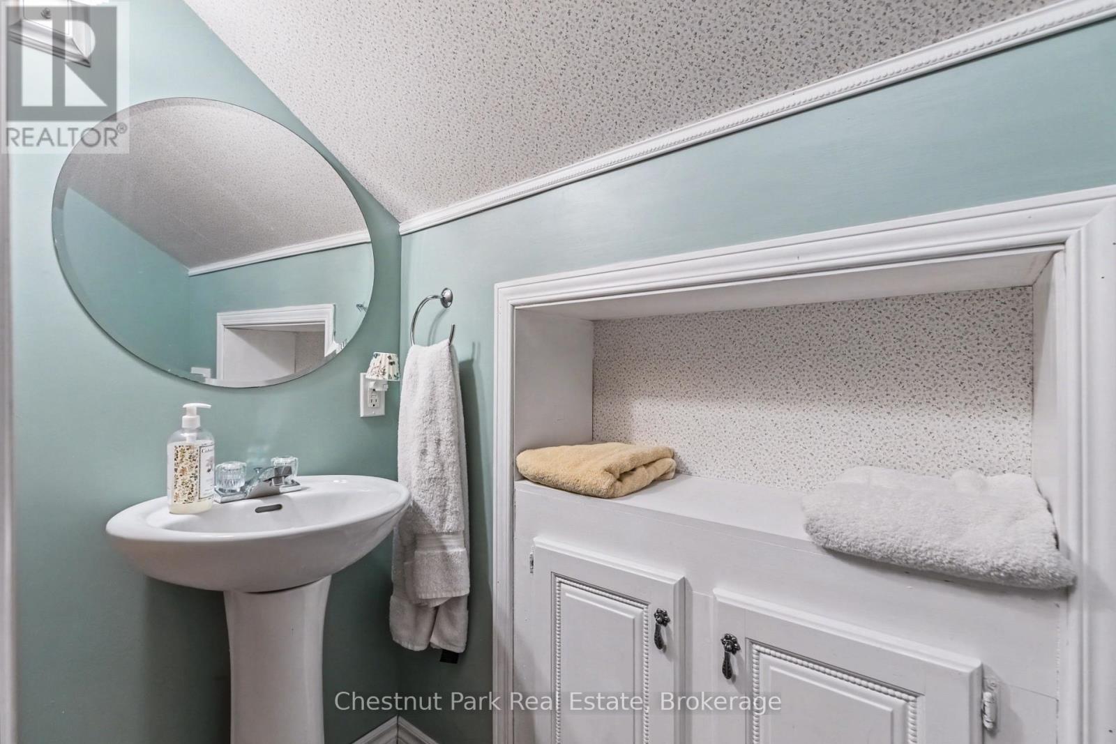 36 William Street, Northern Bruce Peninsula, Ontario  N0H 1W0 - Photo 41 - X12879440