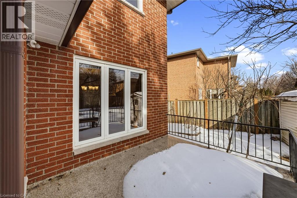 2084 Pen Street, Oakville, Ontario  L6H 3L3 - Photo 38 - 40807522