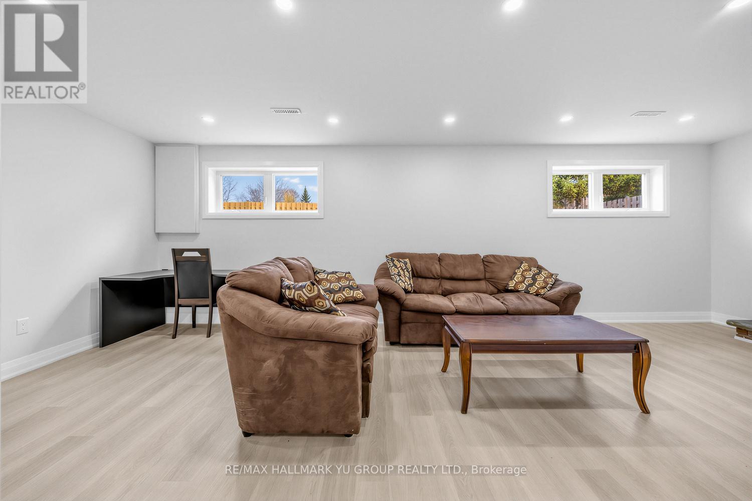 12 Pleasant View Drive, Toronto (Pleasant View), Ontario  M2J 3P5 - Photo 26 - C12879308