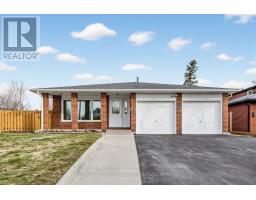 12 PLEASANT VIEW DRIVE, Toronto, Ontario