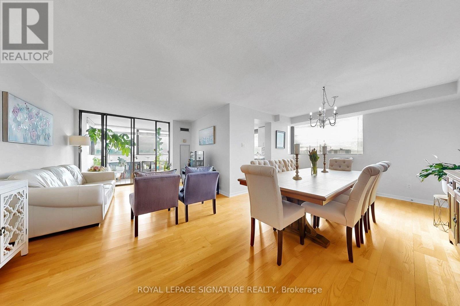 902 - 133 Torresdale Avenue, Toronto (Westminster-Branson), Ontario  M2R 3T2 - Photo 10 - C12879320