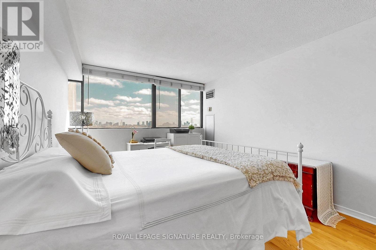 902 - 133 Torresdale Avenue, Toronto (Westminster-Branson), Ontario  M2R 3T2 - Photo 26 - C12879320