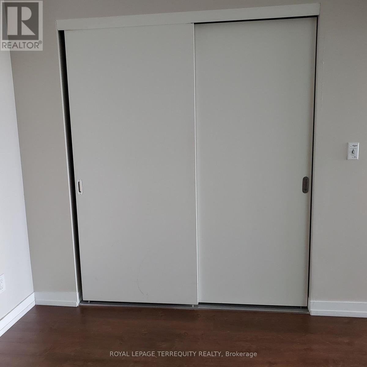 Unknown Address, ,    - Photo 3 - C12879336