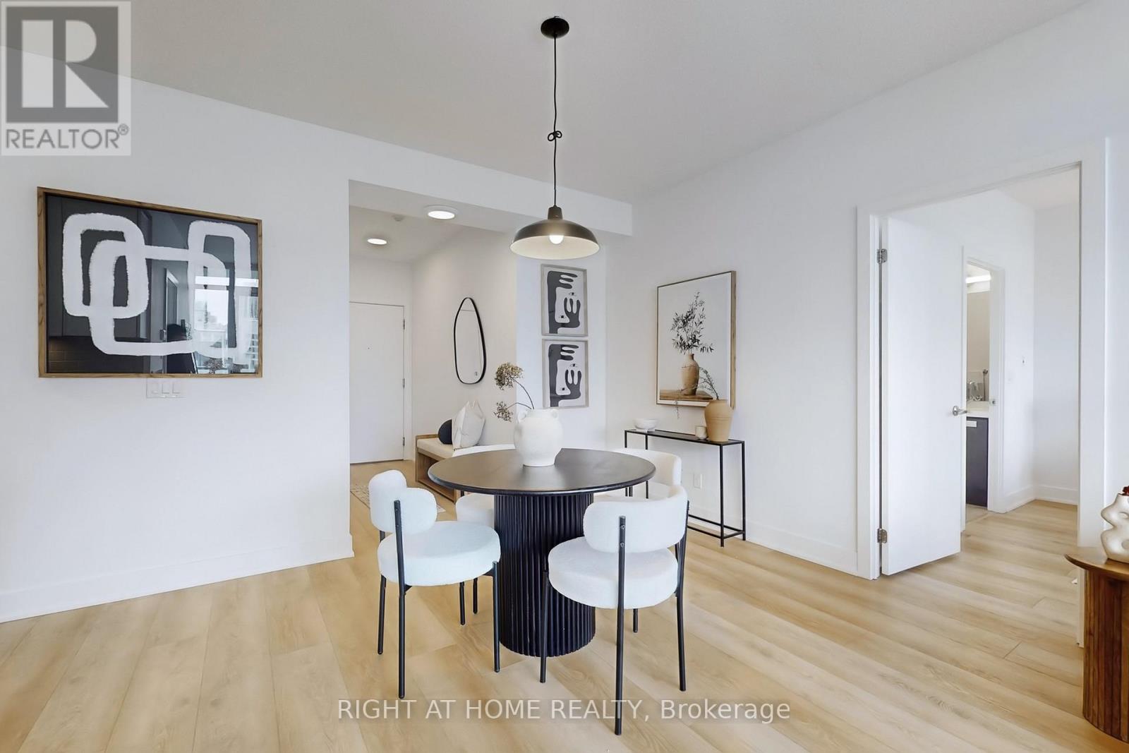 1101 - 90 Stadium Road, Toronto (Waterfront Communities), Ontario  M5V 3W5 - Photo 13 - C12879348