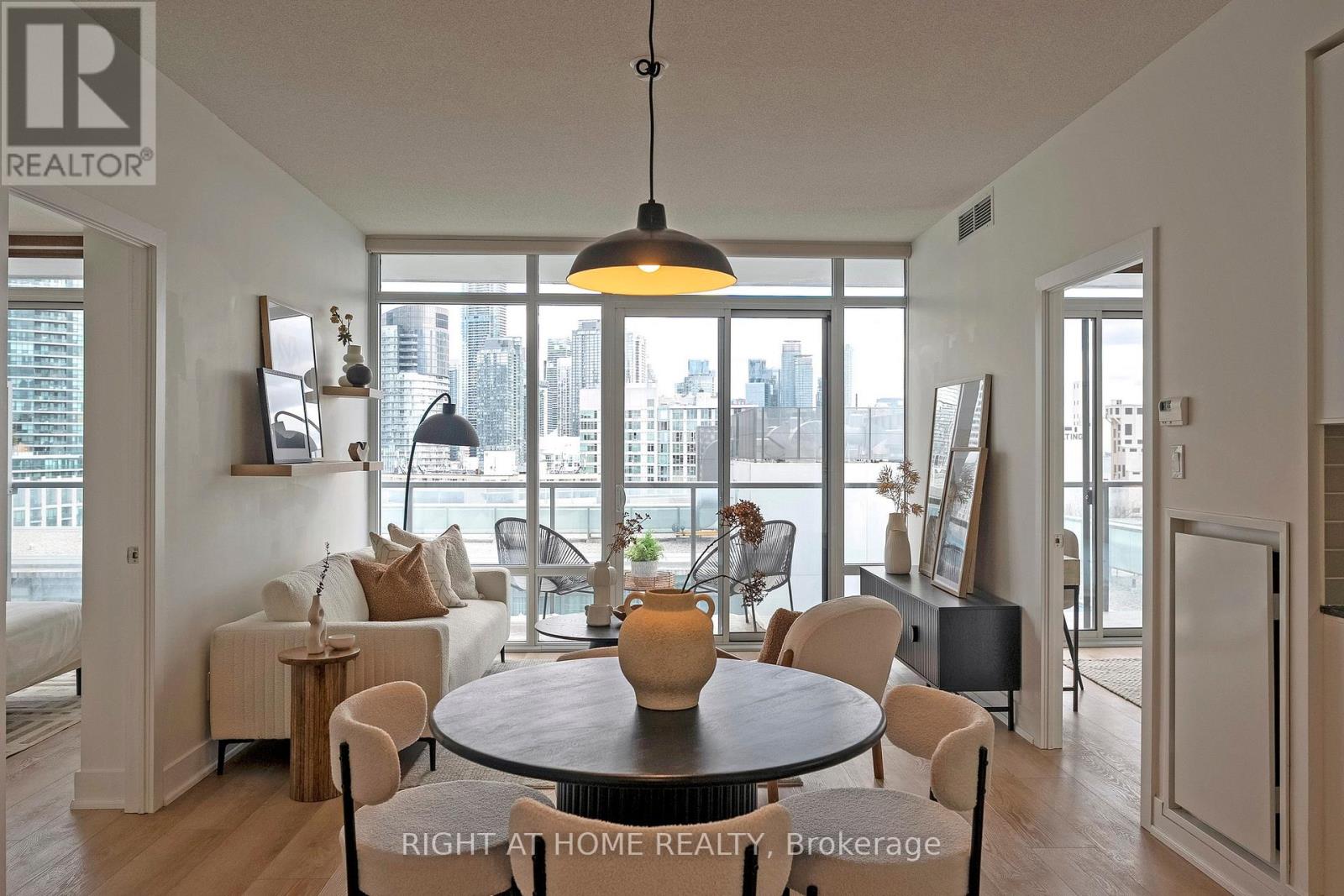 1101 - 90 Stadium Road, Toronto (Waterfront Communities), Ontario  M5V 3W5 - Photo 14 - C12879348