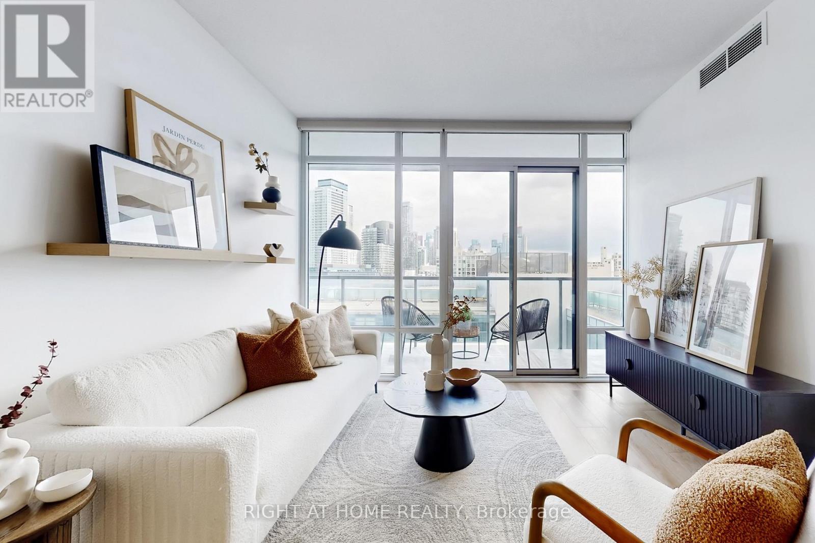 1101 - 90 Stadium Road, Toronto (Waterfront Communities), Ontario  M5V 3W5 - Photo 2 - C12879348