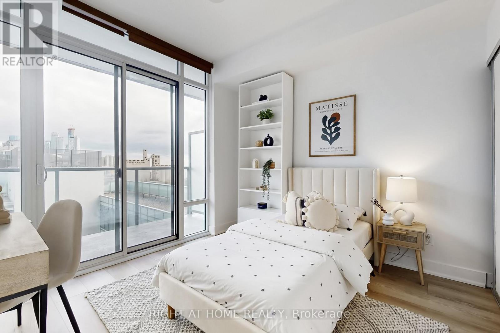 1101 - 90 Stadium Road, Toronto (Waterfront Communities), Ontario  M5V 3W5 - Photo 24 - C12879348