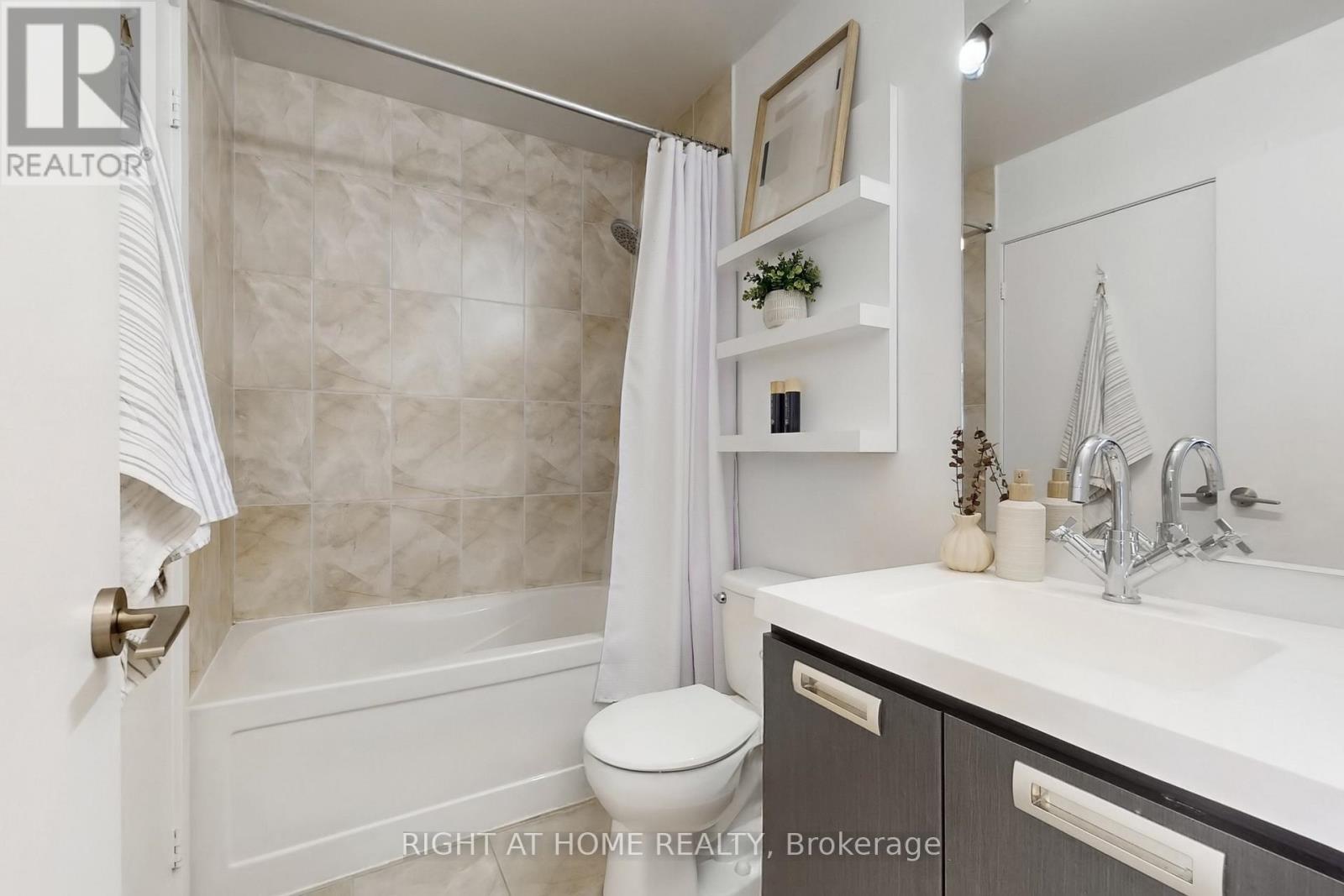 1101 - 90 Stadium Road, Toronto (Waterfront Communities), Ontario  M5V 3W5 - Photo 29 - C12879348