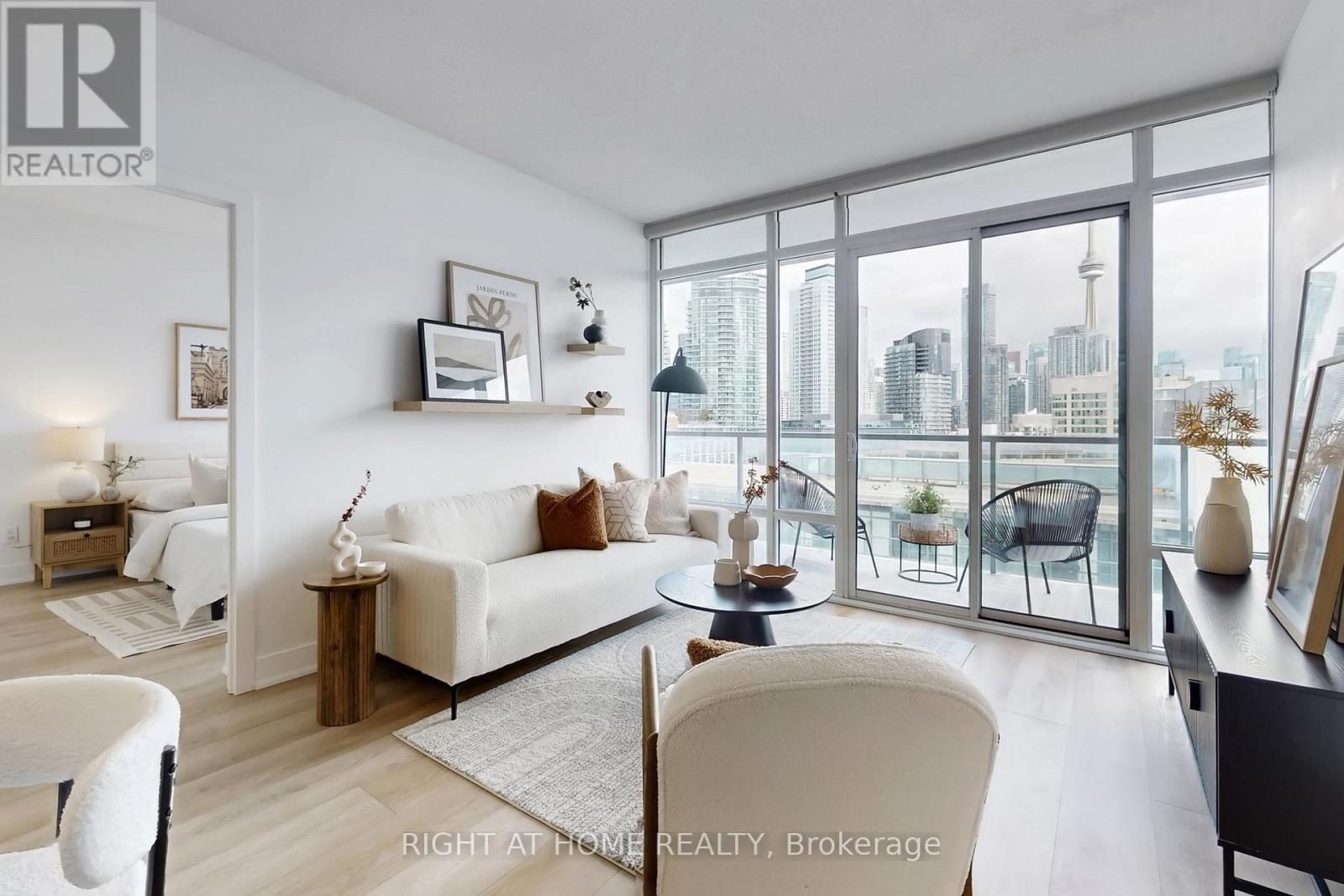 1101 - 90 Stadium Road, Toronto (Waterfront Communities), Ontario  M5V 3W5 - Photo 3 - C12879348