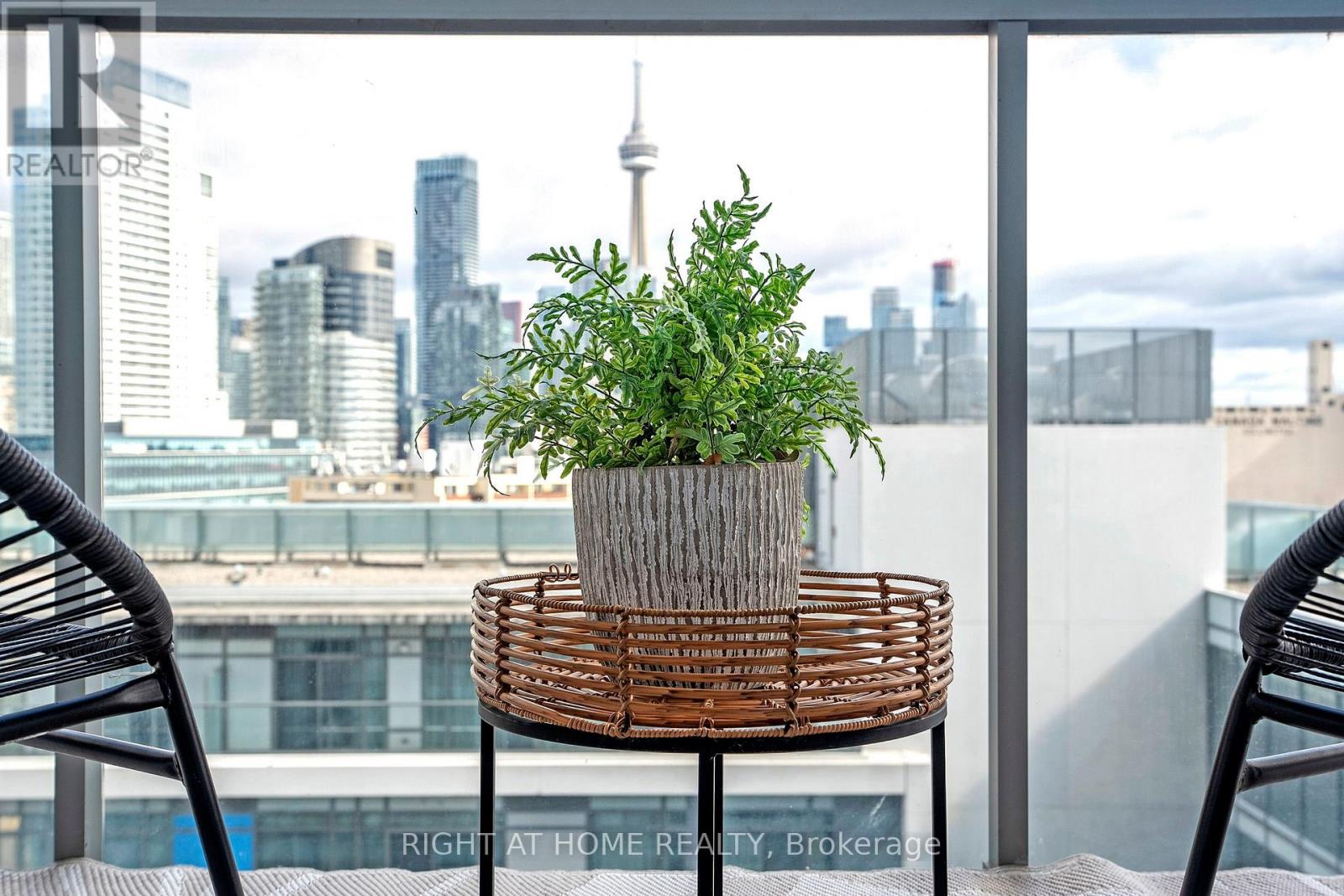 1101 - 90 Stadium Road, Toronto (Waterfront Communities), Ontario  M5V 3W5 - Photo 31 - C12879348