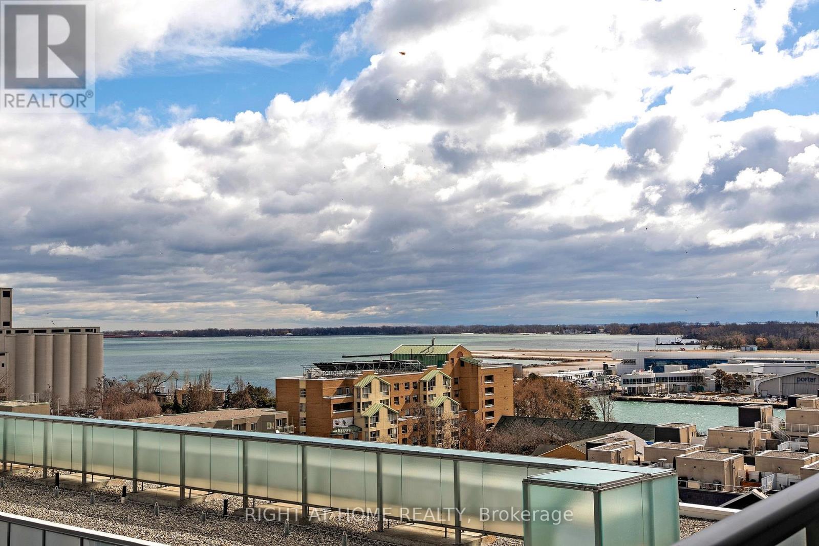 1101 - 90 Stadium Road, Toronto (Waterfront Communities), Ontario  M5V 3W5 - Photo 37 - C12879348