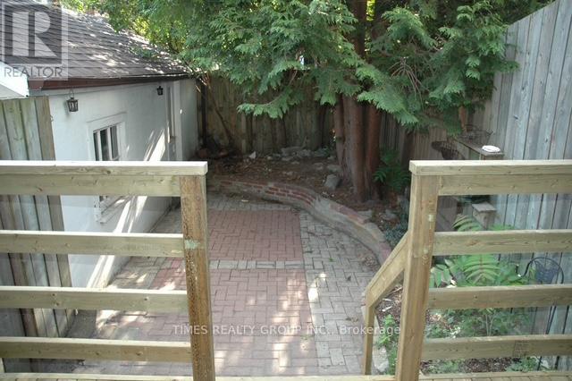 16 Nasmith Avenue, Toronto (Cabbagetown-South St. James Town), Ontario  M5B 1J3 - Photo 6 - C12879362