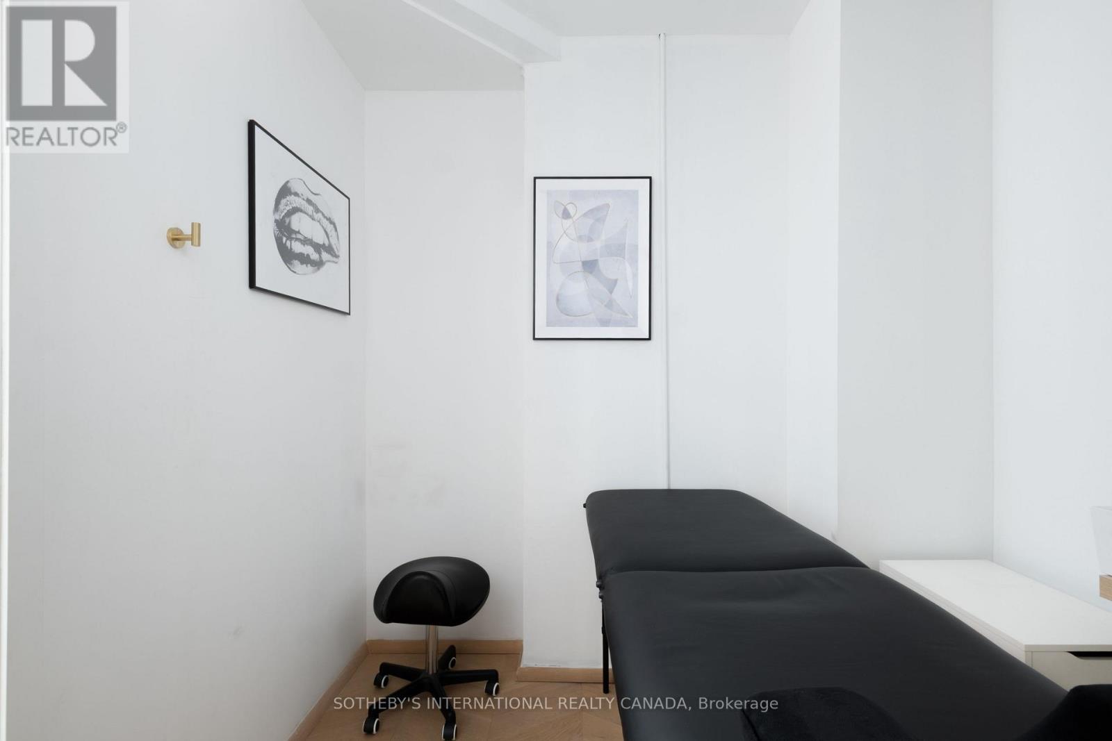 98 Church Street, Toronto (Church-Yonge Corridor), Ontario  M5C 3H9 - Photo 13 - C12879364