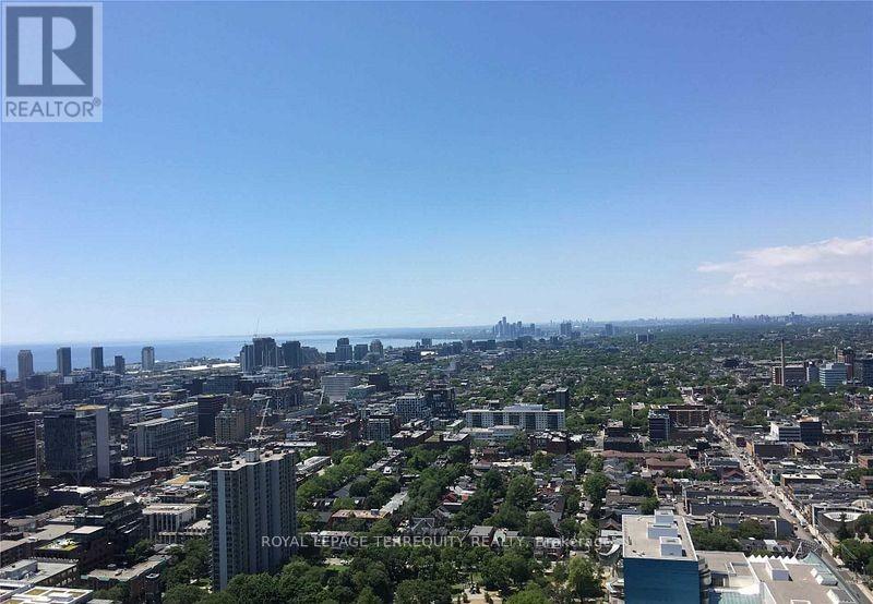 Ph101 - 426 University Avenue, Toronto, Ontario  M5G 1S9 - Photo 2 - C12879430