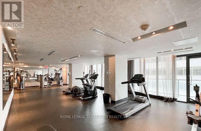 Ph101 - 426 University Avenue, Toronto, Ontario  M5G 1S9 - Photo 44 - C12879430