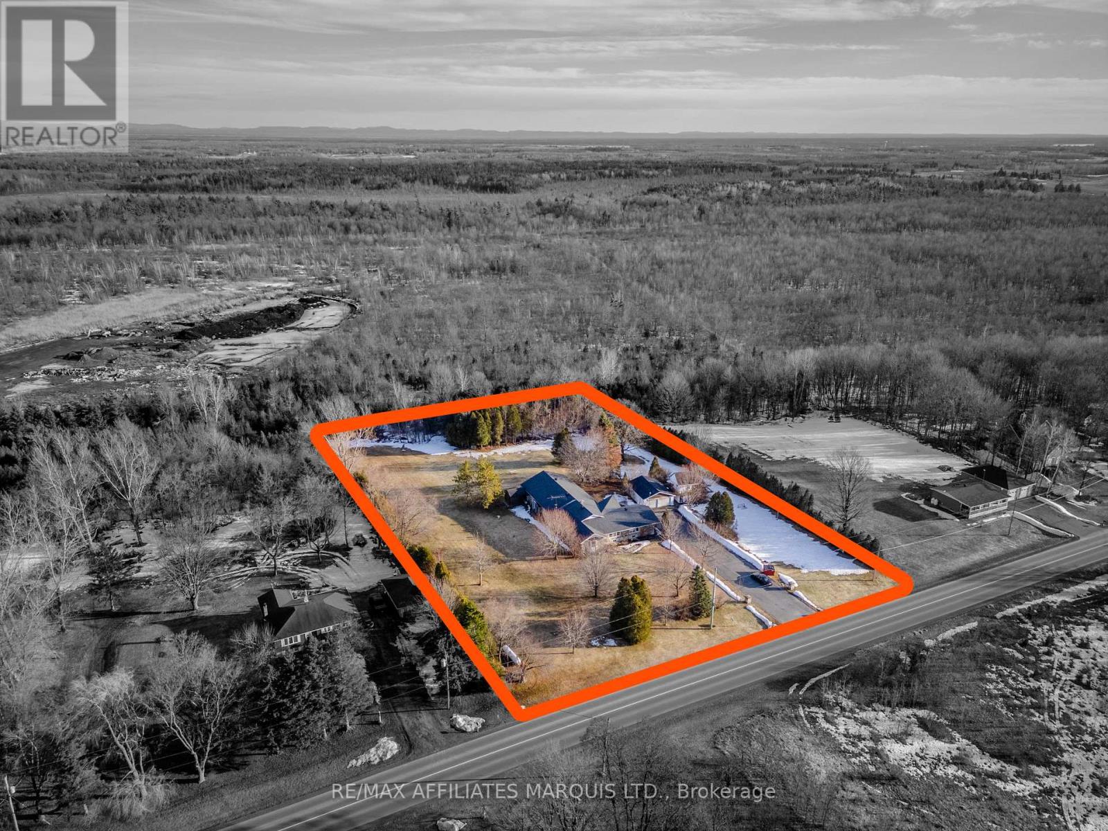 18824 Glen Road, South Glengarry, Ontario  K0C 2J0 - Photo 8 - X12879326