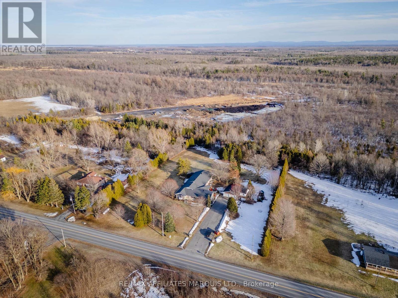 18824 Glen Road, South Glengarry, Ontario  K0C 2J0 - Photo 9 - X12879326