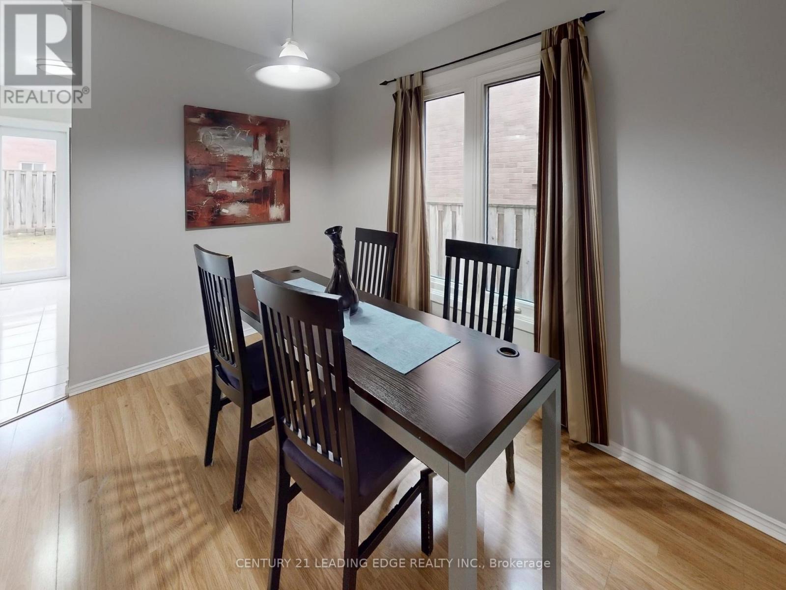 176 Large Crescent, Ajax (Central West), Ontario  L1T 2R2 - Photo 12 - E12879366