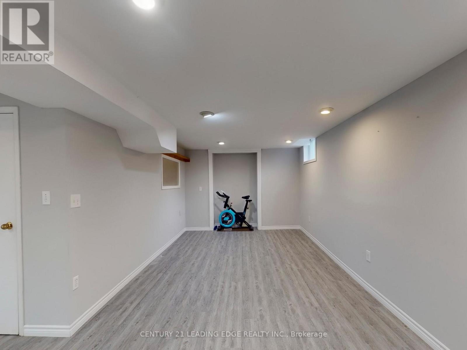 176 Large Crescent, Ajax (Central West), Ontario  L1T 2R2 - Photo 18 - E12879366