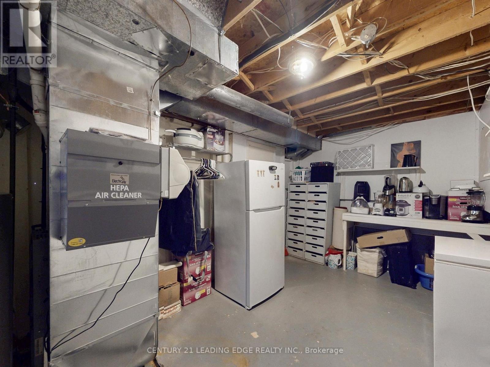 176 Large Crescent, Ajax (Central West), Ontario  L1T 2R2 - Photo 23 - E12879366