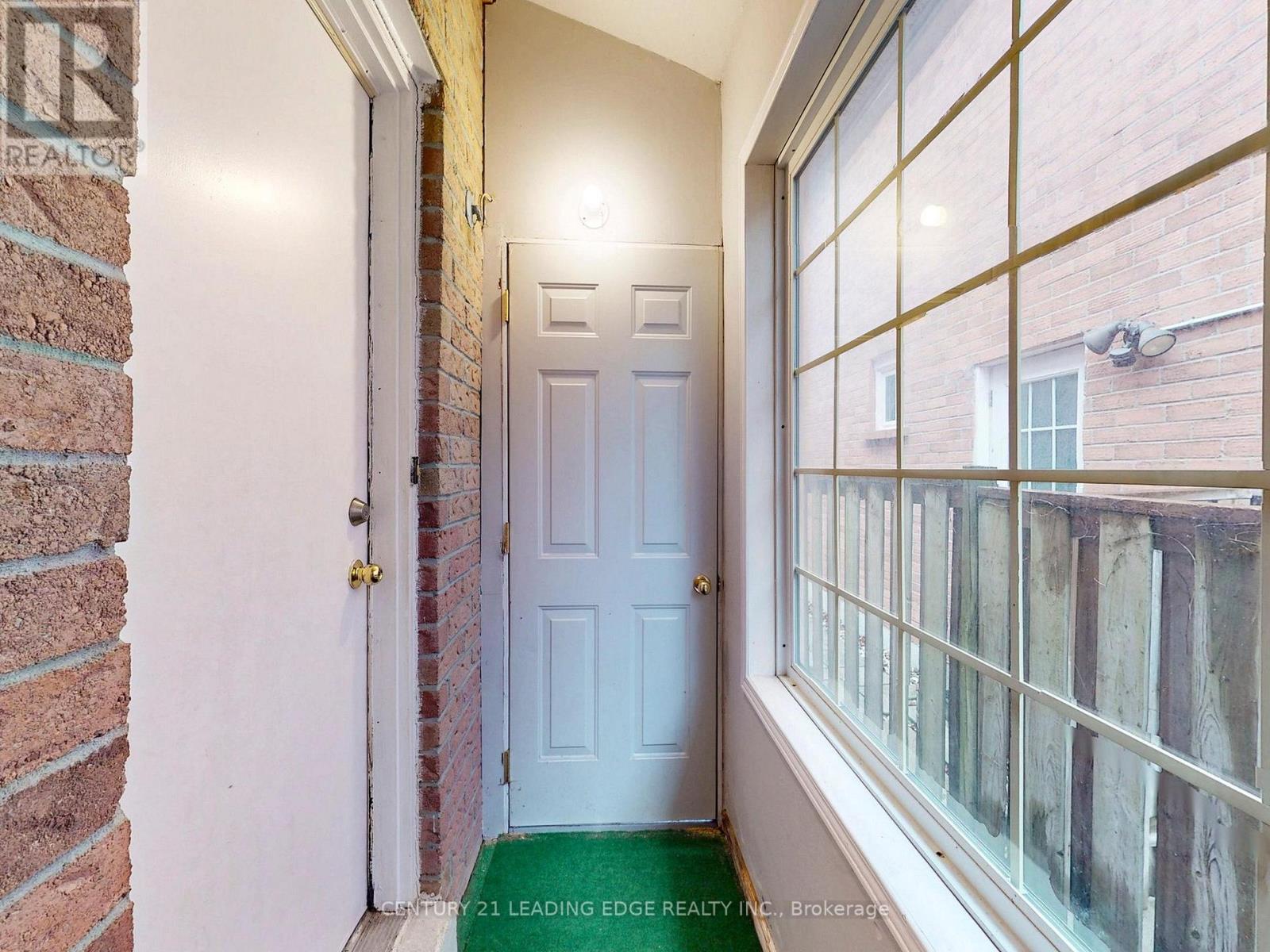 176 Large Crescent, Ajax (Central West), Ontario  L1T 2R2 - Photo 27 - E12879366