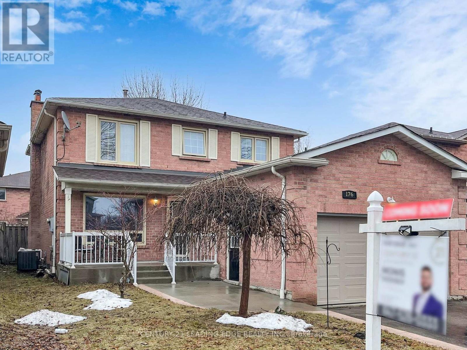 176 Large Crescent, Ajax (Central West), Ontario  L1T 2R2 - Photo 3 - E12879366