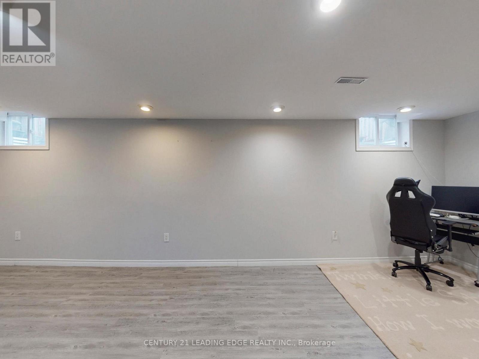 176 Large Crescent, Ajax (Central West), Ontario  L1T 2R2 - Photo 35 - E12879366