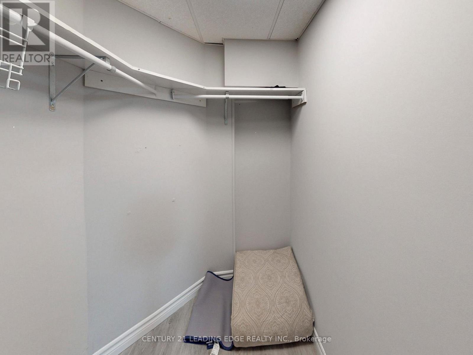 176 Large Crescent, Ajax (Central West), Ontario  L1T 2R2 - Photo 39 - E12879366