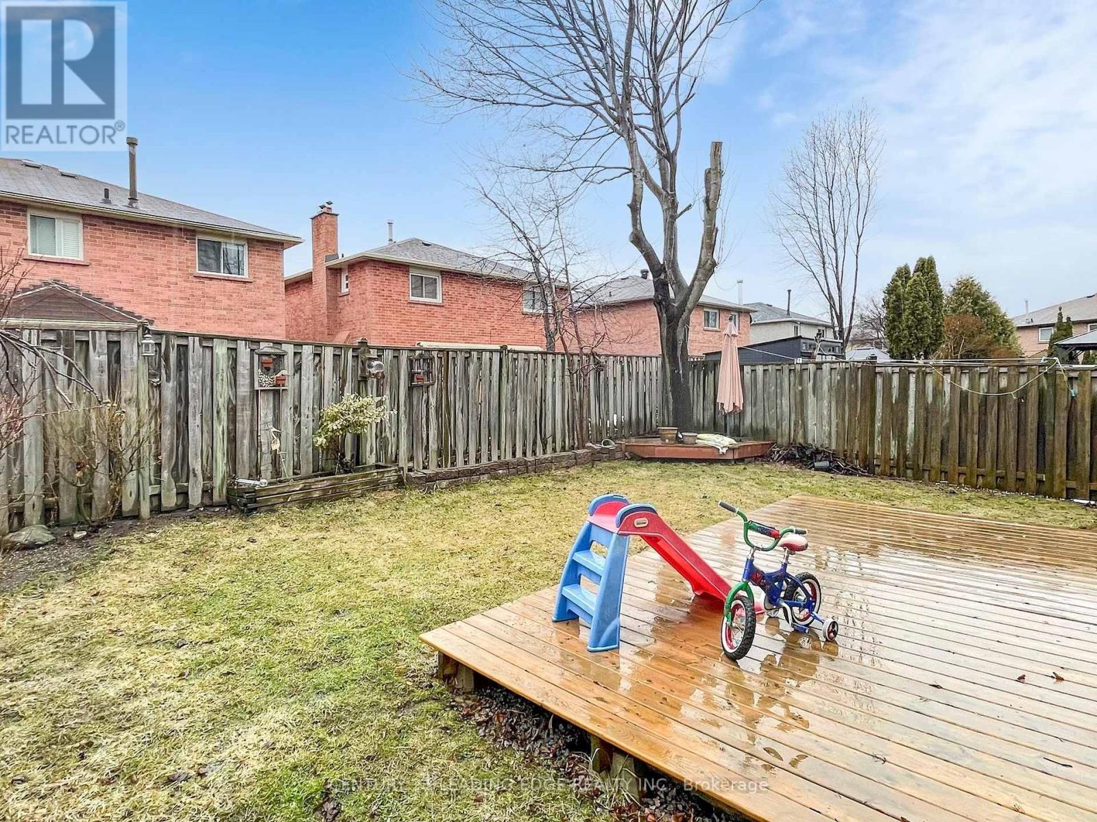 176 Large Crescent, Ajax (Central West), Ontario  L1T 2R2 - Photo 46 - E12879366