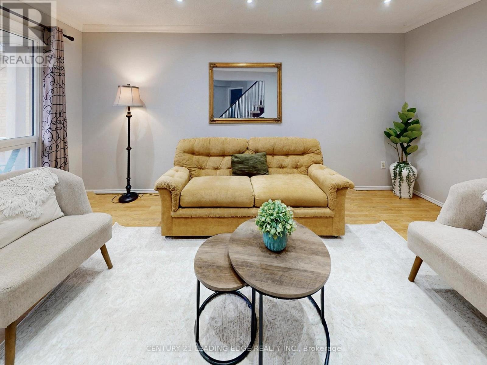 176 Large Crescent, Ajax (Central West), Ontario  L1T 2R2 - Photo 6 - E12879366