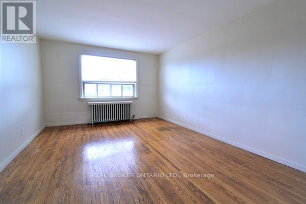 3 - 202 O'connor Drive, Toronto (East York), Ontario  M4J 2T1 - Photo 6 - E12879472