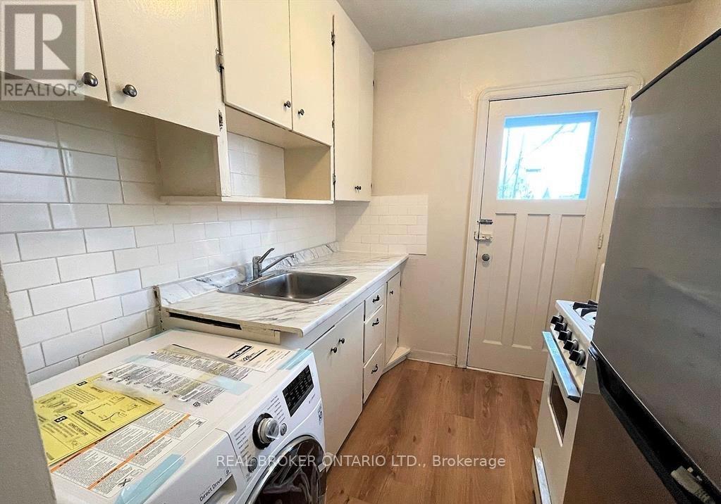 C - 204 O'connor Drive, Toronto (East York), Ontario  M4J 2T1 - Photo 3 - E12879480