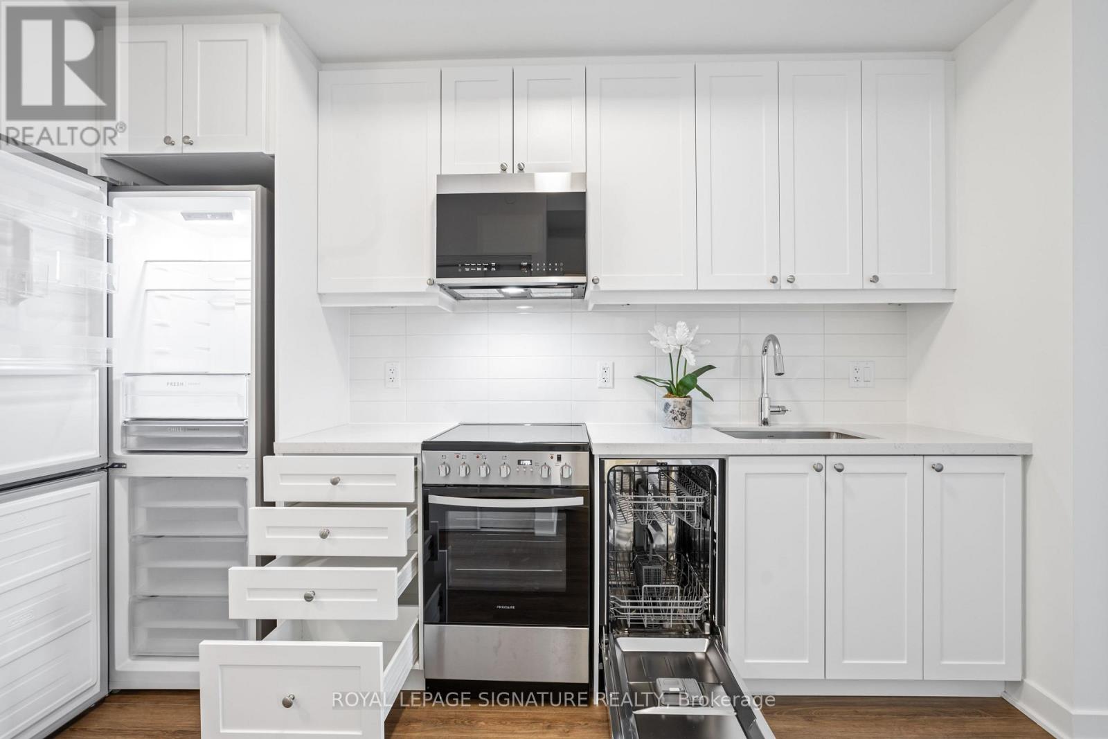 530 - 51 Clarington Boulevard, Clarington (Bowmanville), Ontario  L1C 0A1 - Photo 5 - E12879486