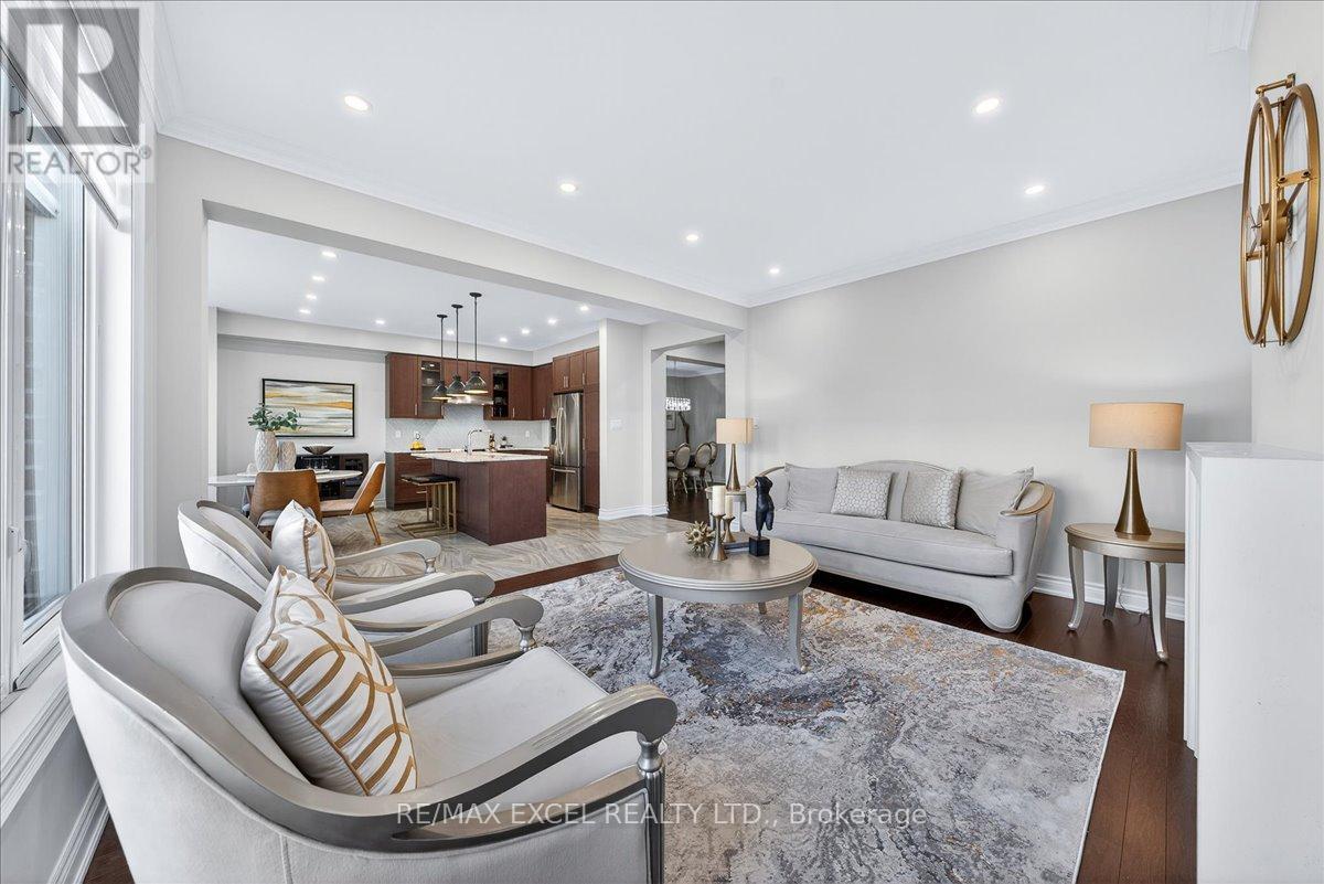 10 Deer Pass Road, East Gwillimbury (Sharon), Ontario  L9N 0L6 - Photo 14 - N12879316