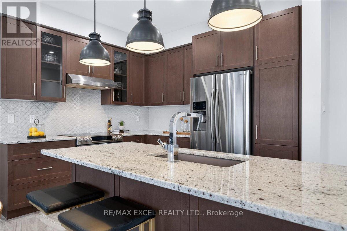 10 Deer Pass Road, East Gwillimbury (Sharon), Ontario  L9N 0L6 - Photo 15 - N12879316