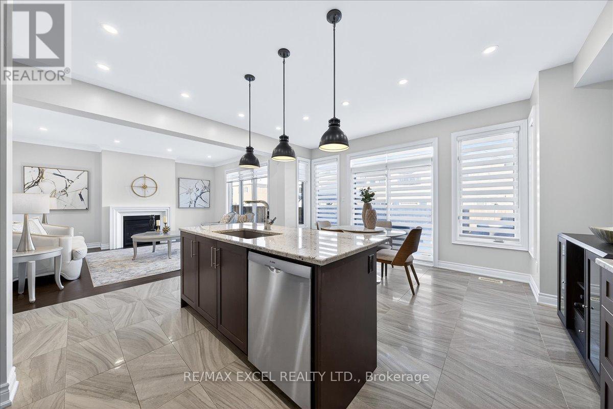 10 Deer Pass Road, East Gwillimbury (Sharon), Ontario  L9N 0L6 - Photo 16 - N12879316