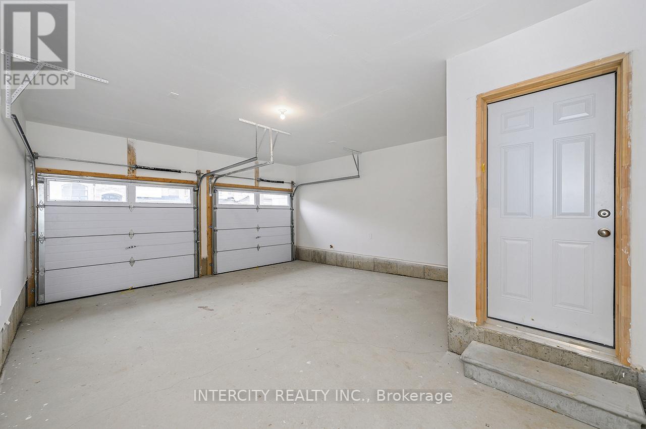 51 Bostock Drive, Georgina (Keswick South), Ontario  L4P 0S5 - Photo 11 - N12879328