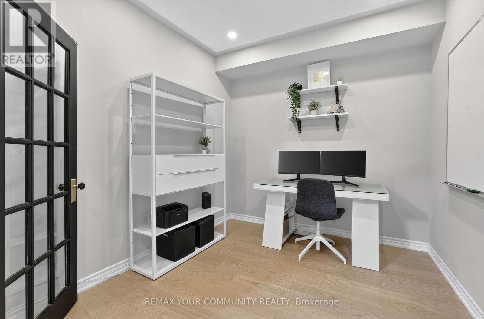 153 Hopkins Crescent, Bradford West Gwillimbury (Bradford), Ontario  L3Z 0R7 - Photo 10 - N12879422