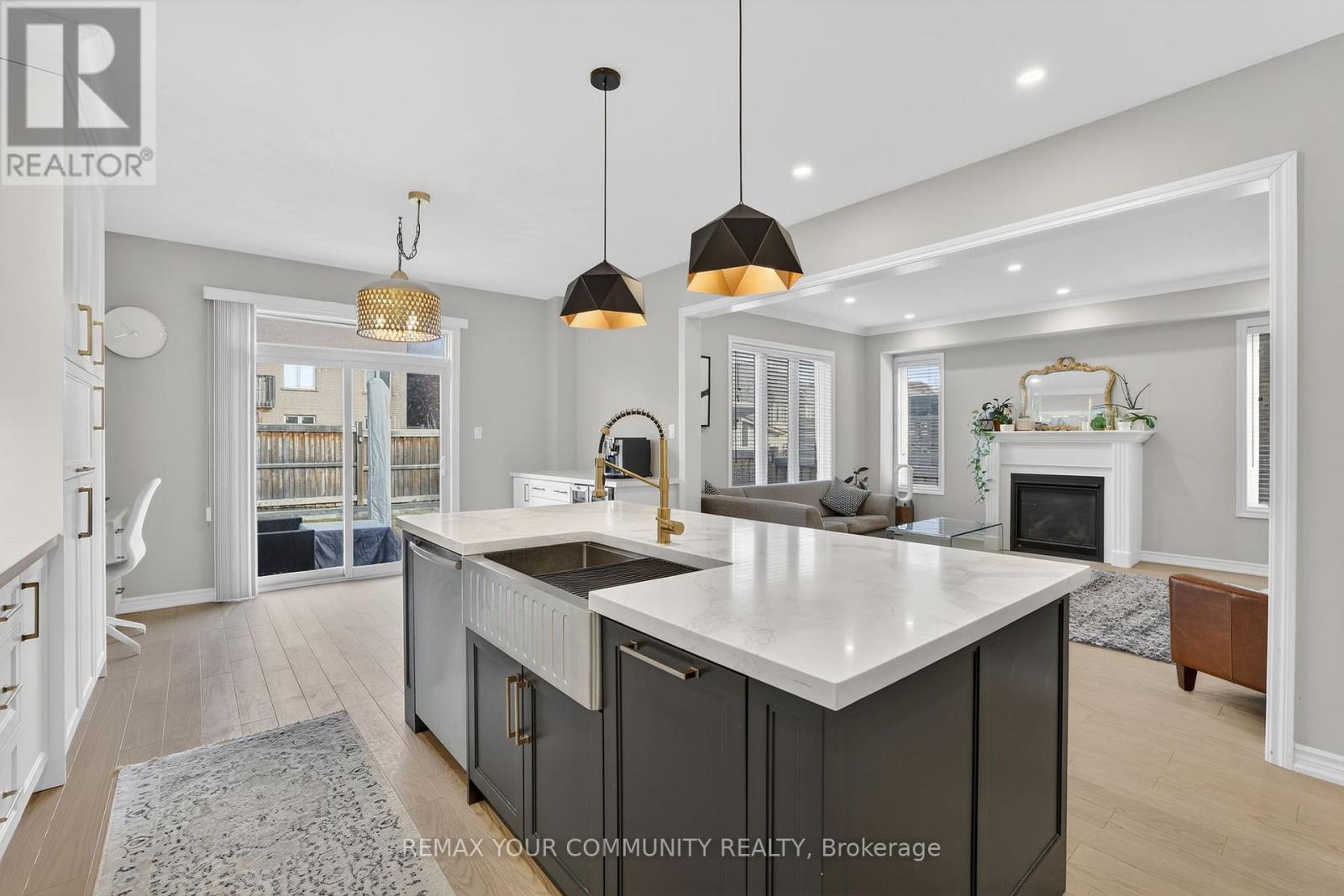 153 Hopkins Crescent, Bradford West Gwillimbury (Bradford), Ontario  L3Z 0R7 - Photo 18 - N12879422