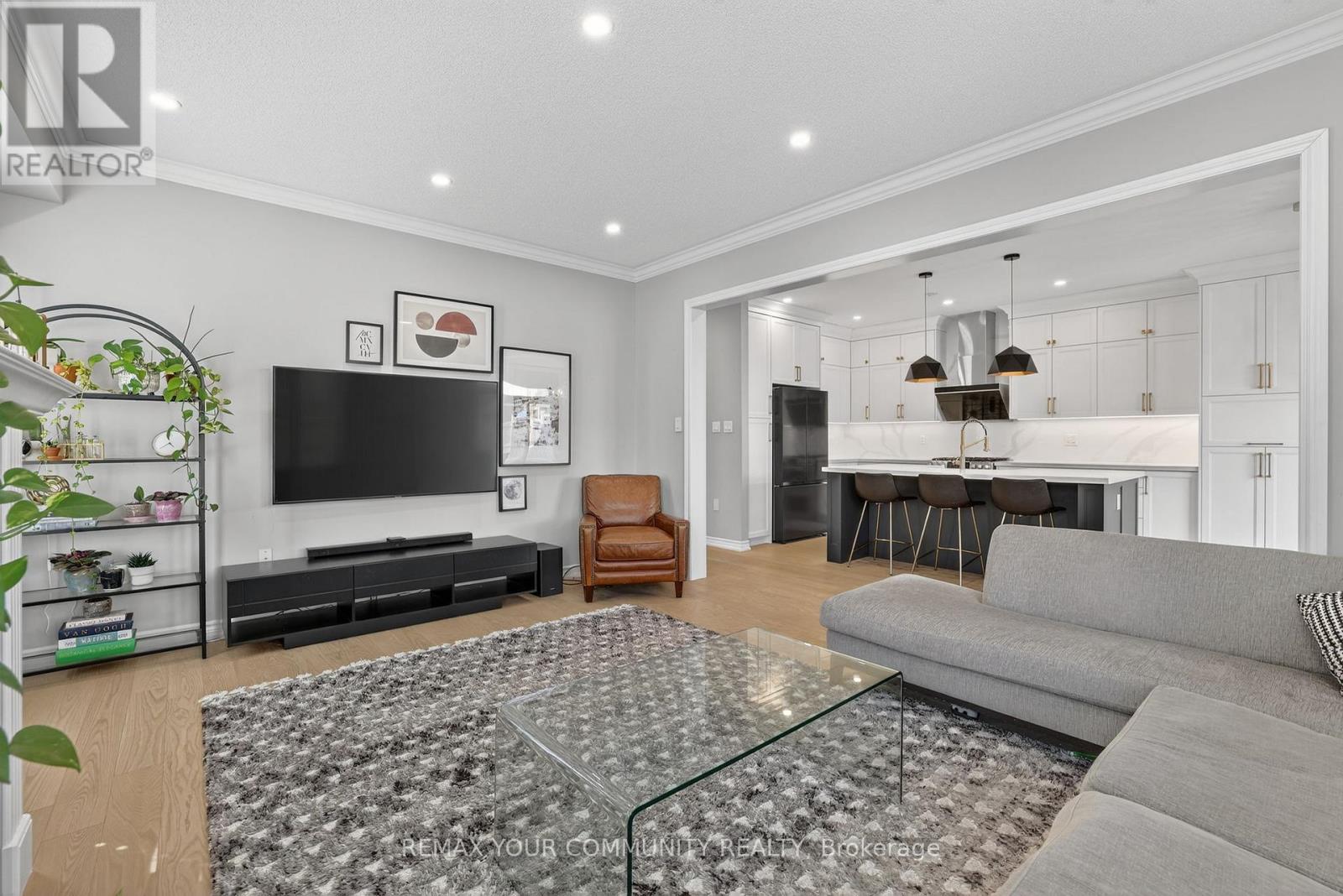 153 Hopkins Crescent, Bradford West Gwillimbury (Bradford), Ontario  L3Z 0R7 - Photo 25 - N12879422